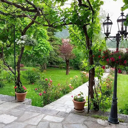 Le Clos Du Verger Bed & Breakfast *